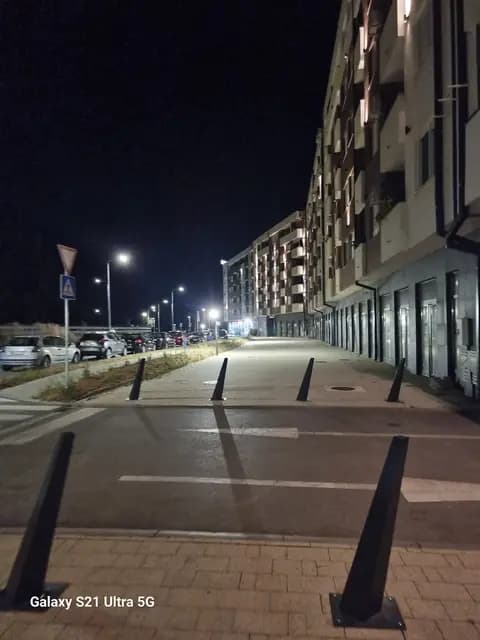 Square garden ulaz